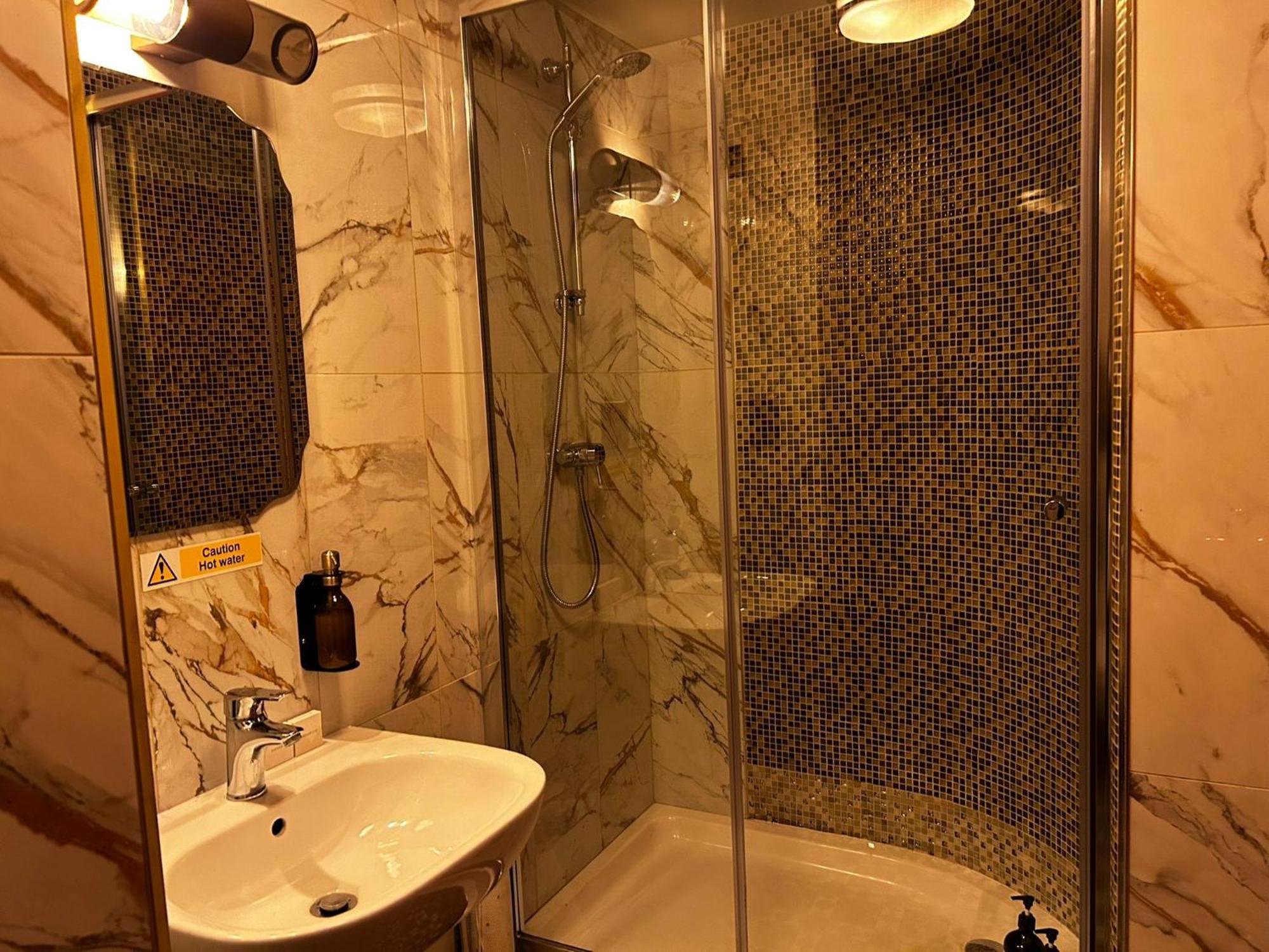 Hotel Golden Fleece York Esterno foto